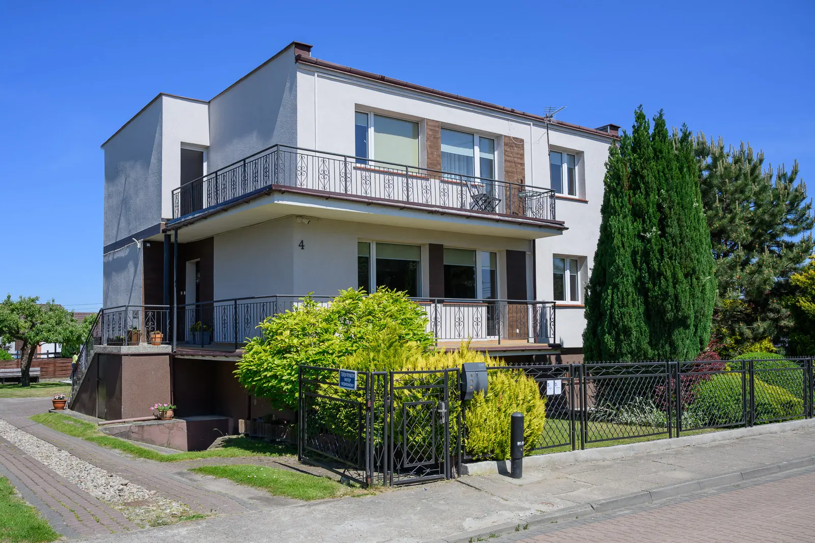 Apartament w Rewie w Zagrodzie Szperk - jasne wnętrze