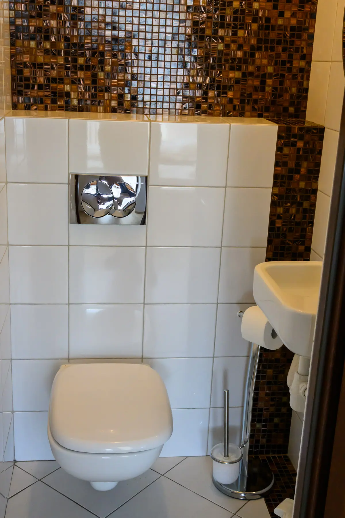 Apartament nr 2 w Rewie - wyposażenie łazienki
