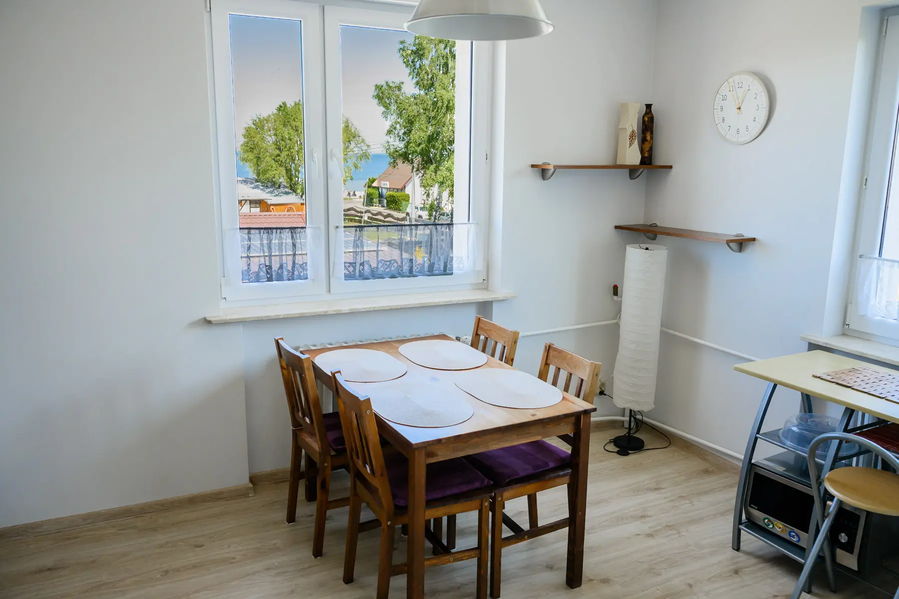 Apartament nr 2 w Rewie - jasne wnętrze